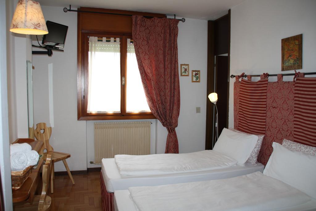 Hotel La Caminatha Val di Zoldo Room photo